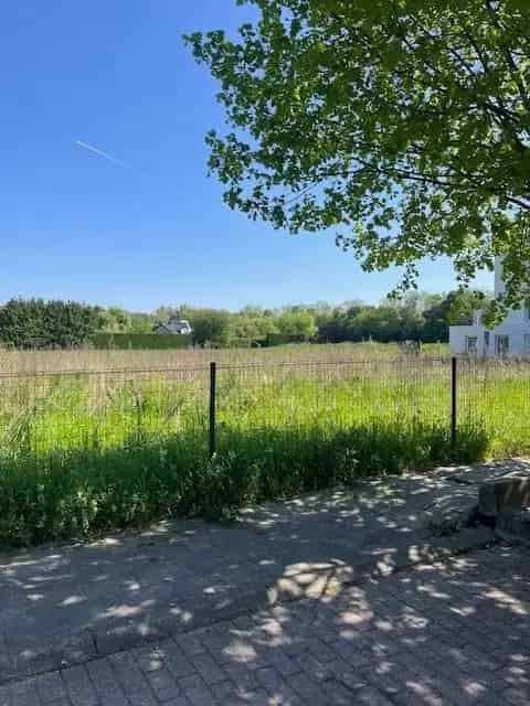 Perceel grond 2 hectare 24 centiare