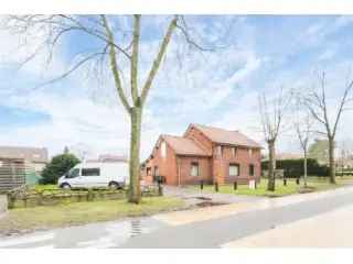 Huis te Koop Mol - 3 slaapkamers, Tuin, Garage, Zonnepanelen