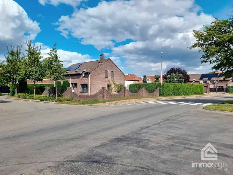 Huis te koop Genk 3 slaapkamers 502m² tuin