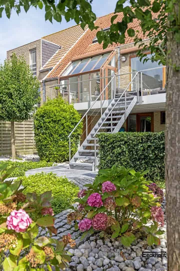 Huis te koop: Dubbele Rijwoning Oosteroever met 2 Garages