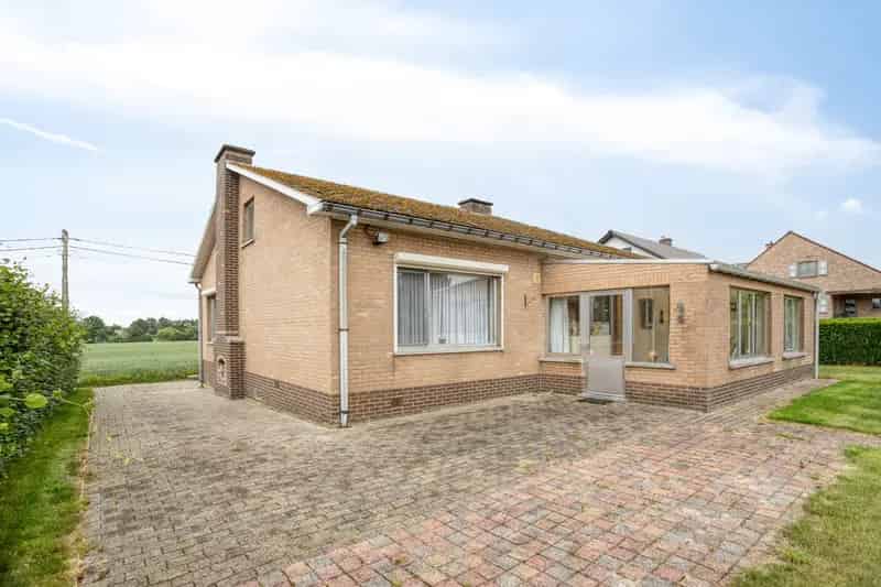 Huis te huur Binkom: Landelijke woning met 3 slaapkamers en grote tuin