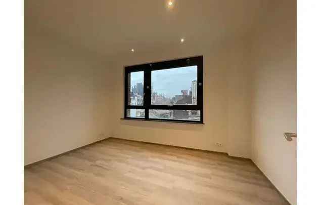 Huur 2 slaapkamer appartement van 83 m² in Liège