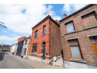 Huis te koop Dour renovatieproject veel potentieel
