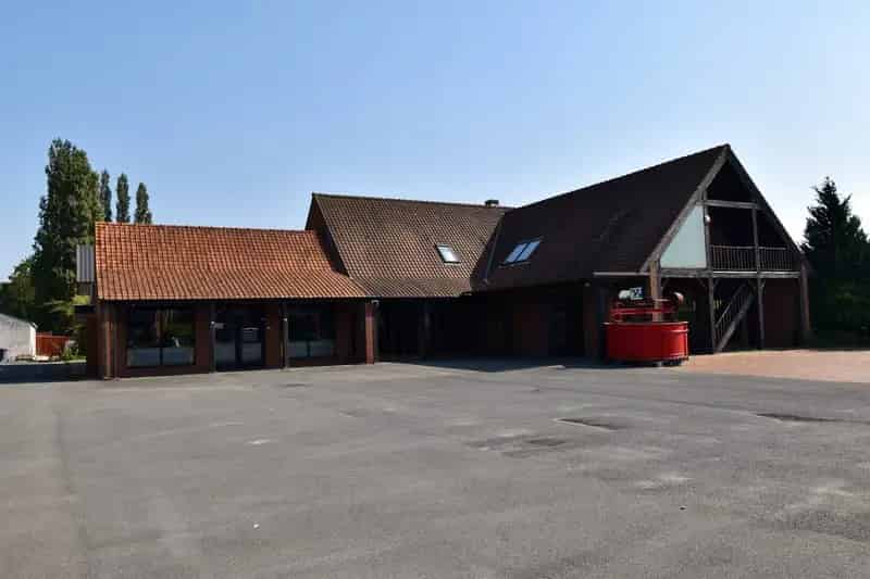 Polyvalent Gebouw Winkel Appartement Loods
