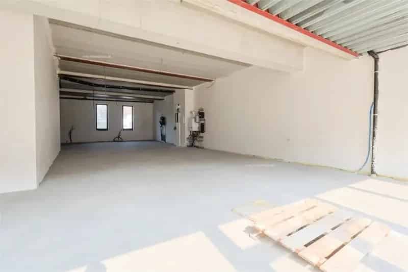 Handelspand te huur Sint-Idesbald 187m²