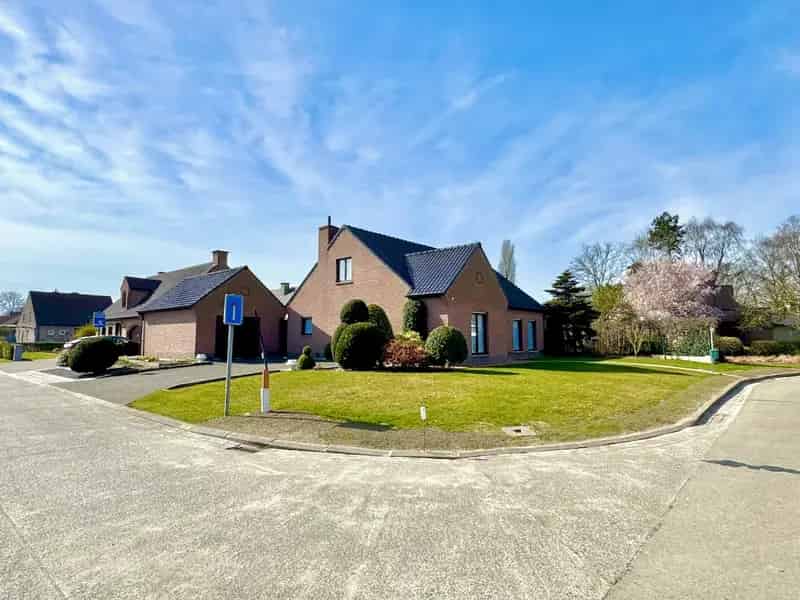 Bungalow te koop Bassevelde - Rustige woonwijk