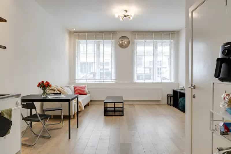 Appartement te koop Borgerhout: 1 slaapkamer patio