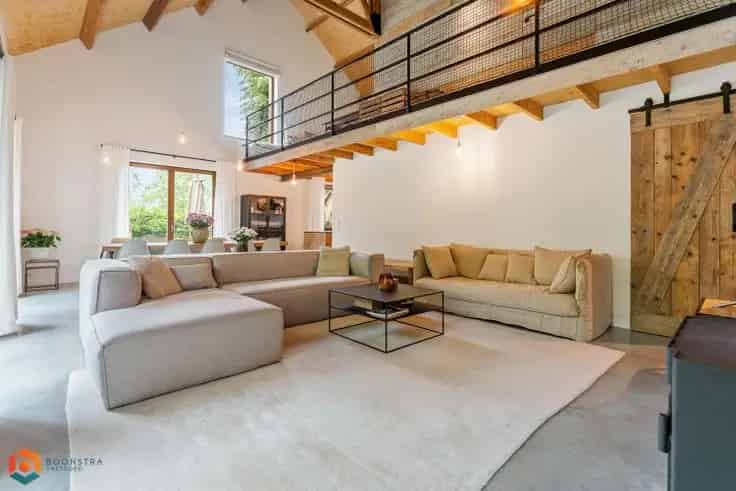 Huis Te Koop Putte: Gerenoveerde woning met tuin