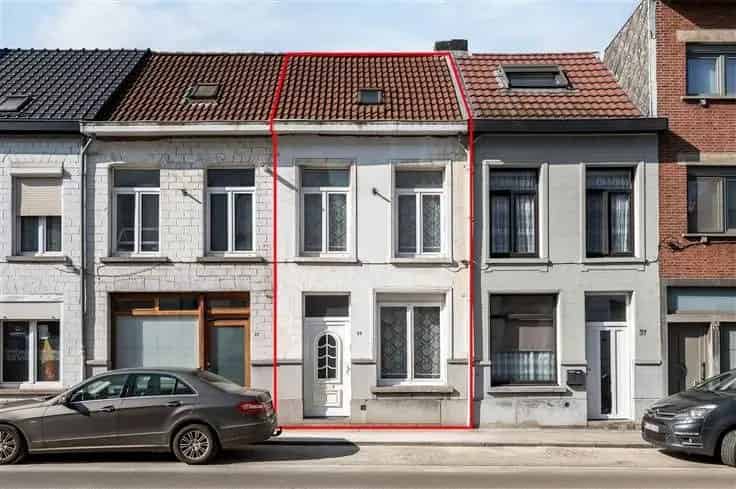 Huis Te Koop Lier: 3 Slaapkamers Stadstuin Te Renoveren