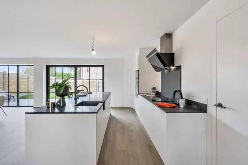 Riante Nieuwbouwwoning 4 Slaapkamers Instapklaar