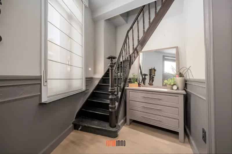 Huis te koop Beveren Centrum: Instapklare Hoekwoning 3 slaapkamers