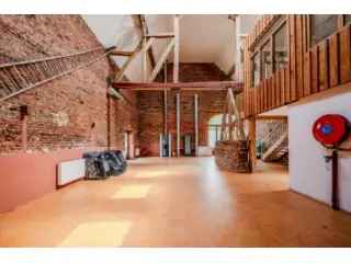 Kantoor te koop Walhain 1400m²