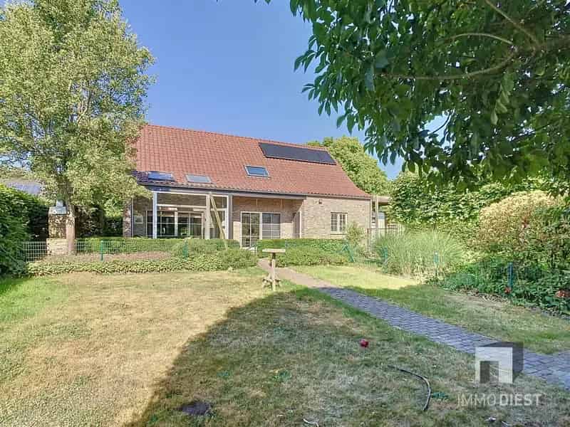 Landelijke woning Tessenderlo 1071m2