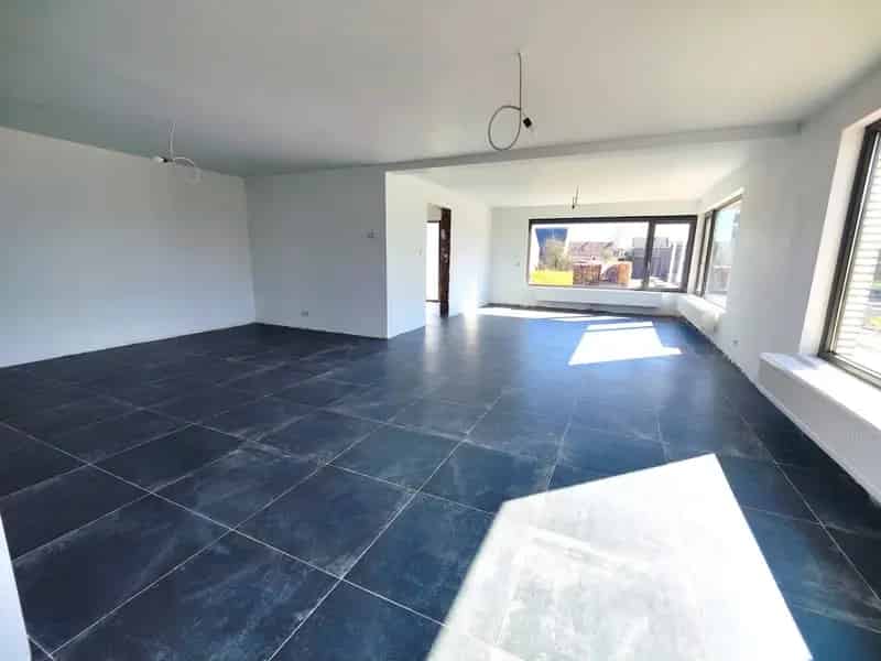 Goed gelegen HOB 3 slaapkamers garage ruime tuin