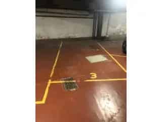 Parking te Huur Elsene - Vlakbij Place Stephanie en Avenue Louise