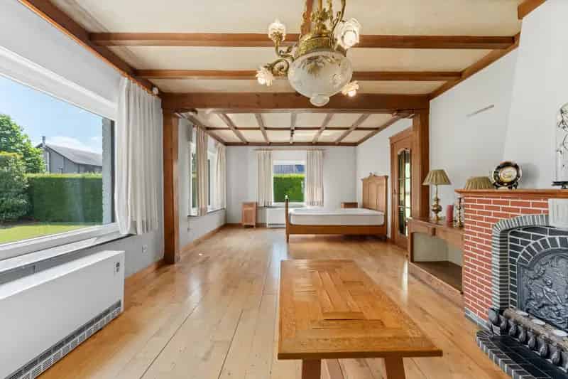 Huis te huur Deerlijk: Charmante woning met atelier te renoveren