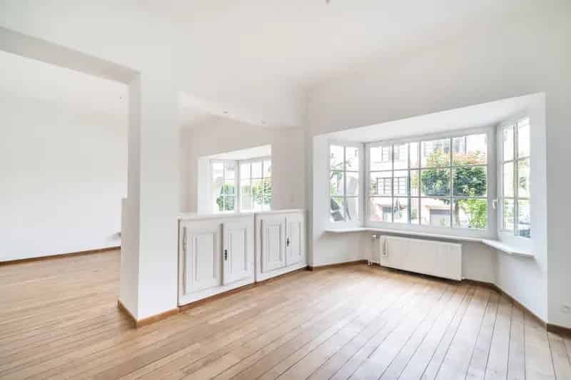 Villa te koop Sint-Pieters-Woluwe
