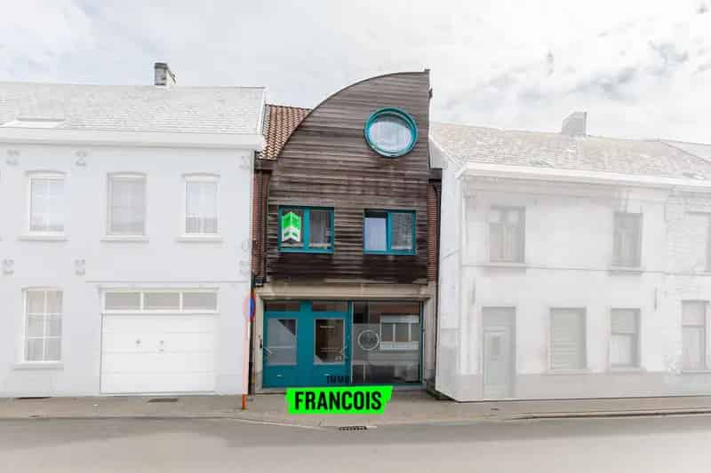 Handelshuis met verhuurd appartement te Oudenaarde