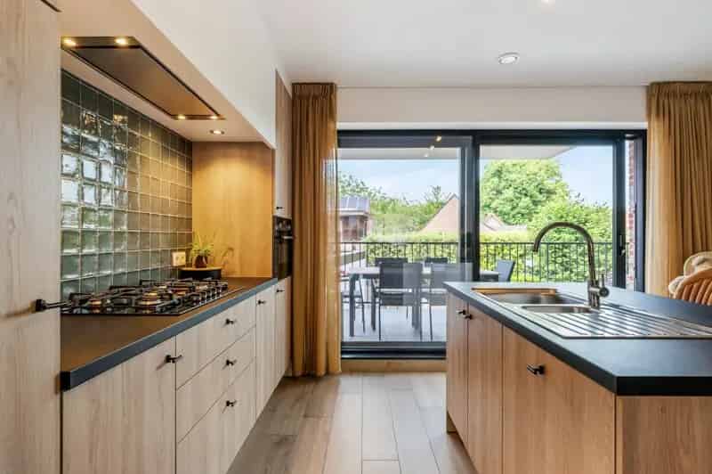 Appartement Antwerpen Zuid  - gerenoveerd 2 slaapkamers garage tuin