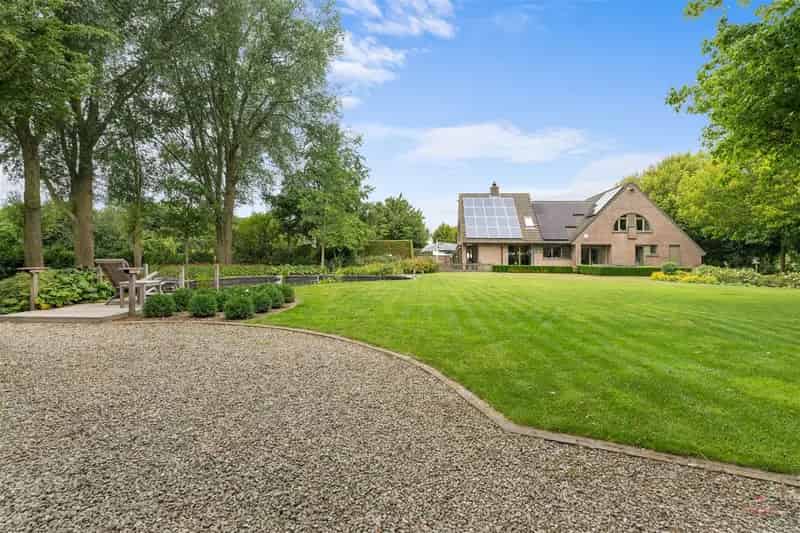 Huis te koop Boezinge: 4 slaapkamers, 294m², 5000m² tuin