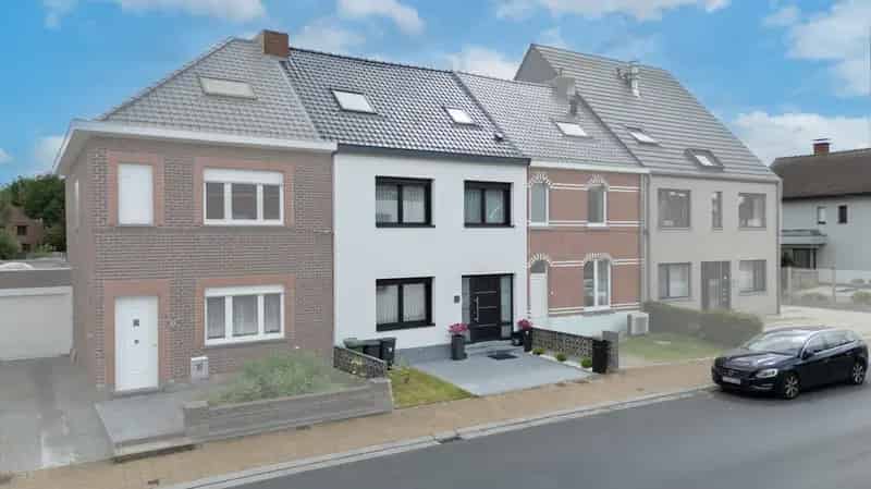 Huis te huur Merelbeke Melle 4 slaapkamers 2 badkamers BEN woning