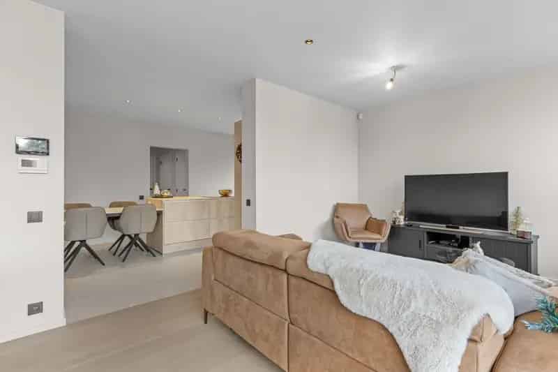 Woning met Handelsruimte Bellem Centrum