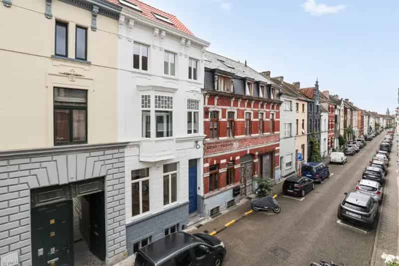 Burgerwoning Sint-Amandsberg: Charmante woning vol karakter
