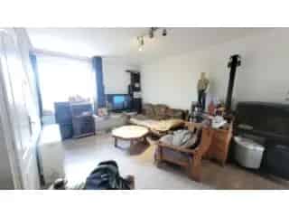 Appartement te Koop Quevaucamps 2 slaapkamers gerenoveerd