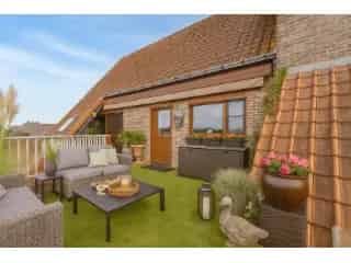 Penthouse te koop Aalter - Vernieuwd met terras en airco