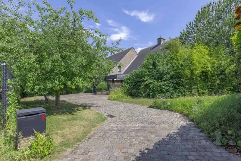 Gezinsvilla 5 slaapkamers Ternat-Wambeek