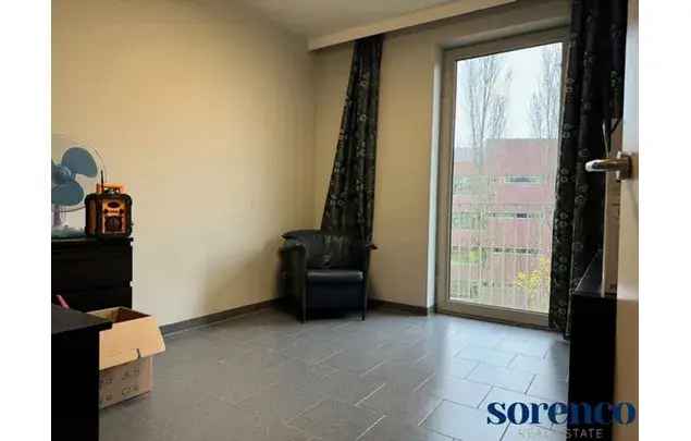 Huur 3 slaapkamer appartement van 135 m² in Antwerp