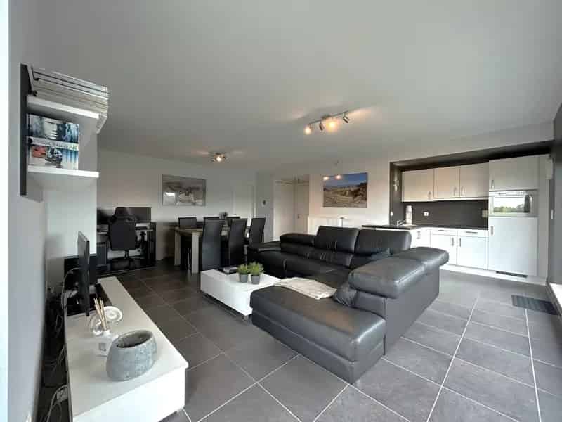 Appartement te koop Geel: Lichtrijk 1 slaapkamer appartement
