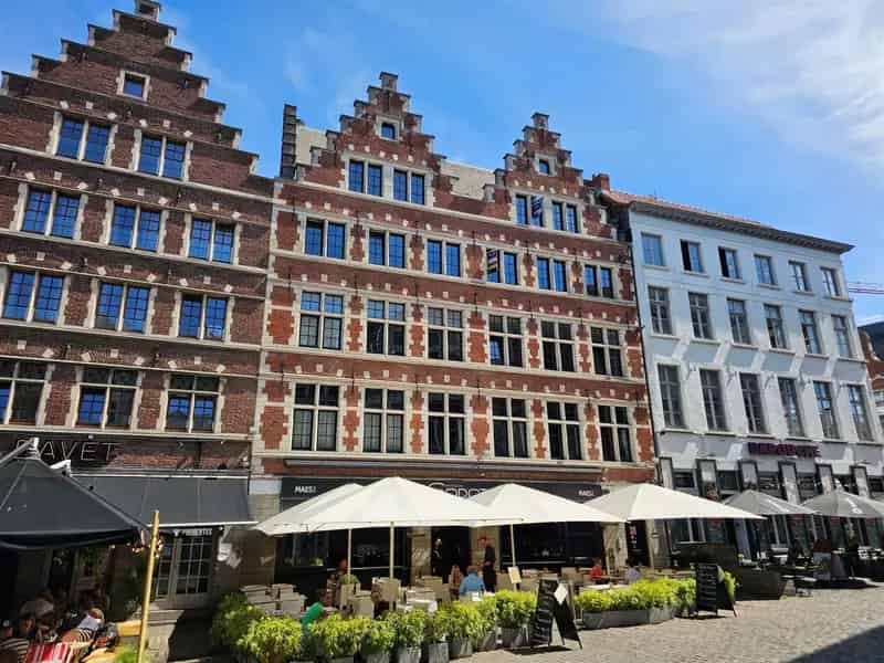 Gerenoveerd Dakappartement Gent Centrum