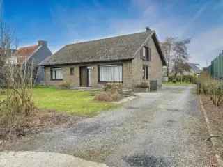 Huis te koop Izegem - Ruime woning met zwembad en boomgaard
