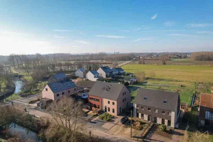 Te koop ruime energiezuinige huis in Rotselaar met tuin en zonnepanelen