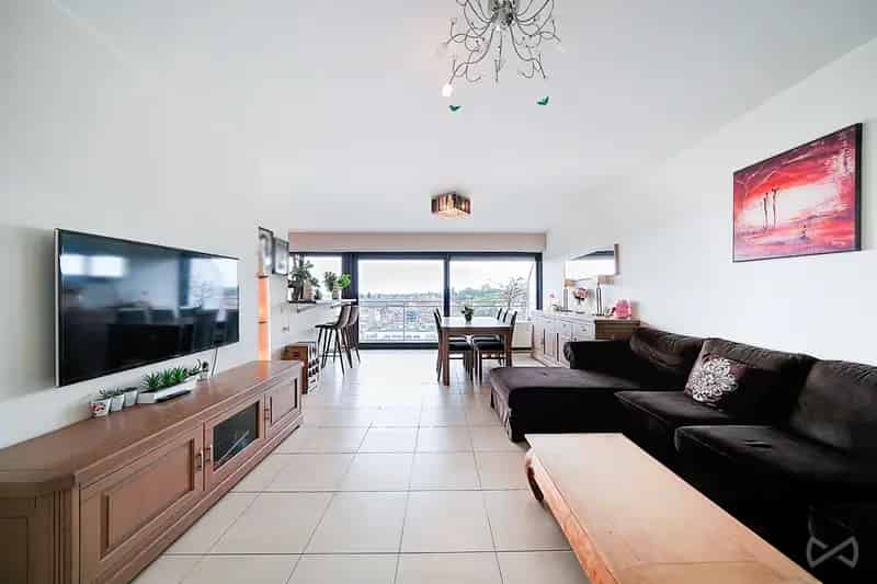 Appartement met twee slaapkamers in Molenbeek-Saint-Jean