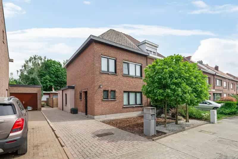 Gezellige gezinswoning met tuin te Rumst