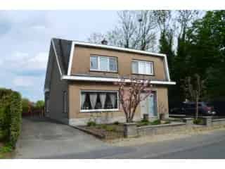 Villa te koop Humbeek 3 slaapkamers grote living
