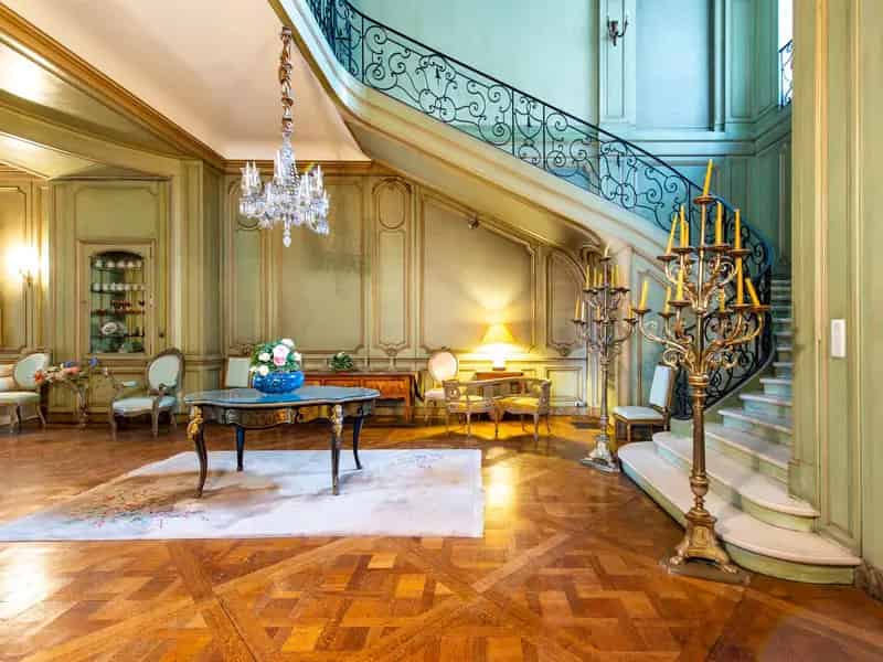 Appartement te Koop Etterbeek Jubelpark 399m²
