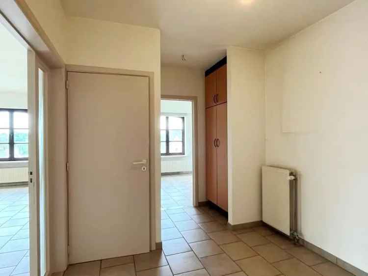Appartement Gent: 2 slaapkamers, 2 badkamers, nabij Sint-Pietersstation