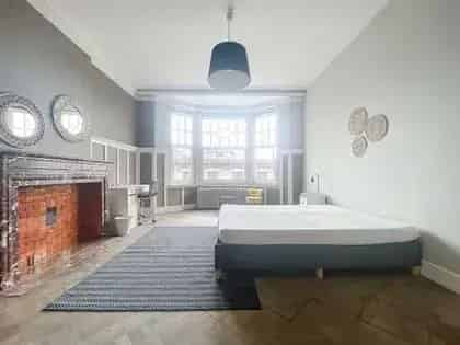 5 Slaapkamer Appartement te Huur Rue Lambert Crickx