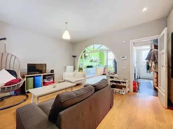 Te Koop Anderlecht 4 Slaapkamers Gerenoveerde Eengezinswoning