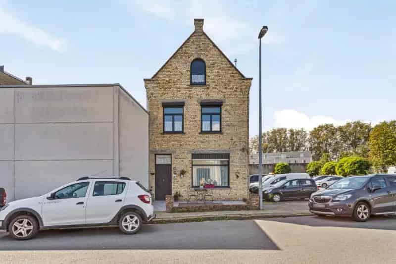 Halfopen Woning te Koop Brugge Nabij Centrum