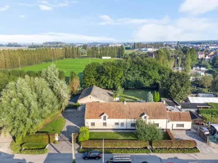 Gerenoveerde Boerderij Te Koop: Wonen en Werken Combinatie