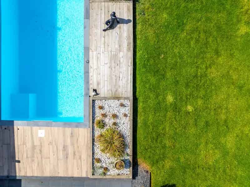 Gelijkvloerse Villa met Zwembad te Koop Langemark