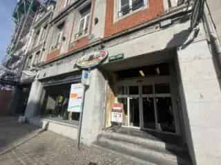 Handelspand te Huur Namen ±478m²