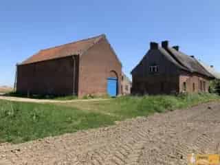 Vierkantshoeve te renoveren Herfelingen