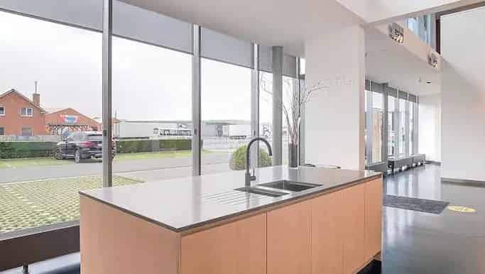 Kantoor te huur 592m² Roeselare