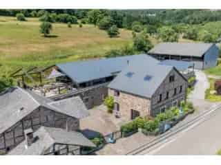 Huis te koop Stoumont - Boerderij met 4 woningen en medische praktijk