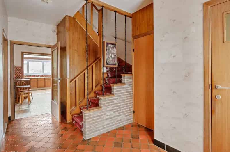 Te moderniseren HOB met 5 slaapkamers te Hoevenen